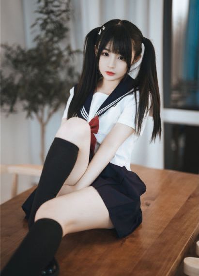 欧美西装男男图长腿_720BD在线观看