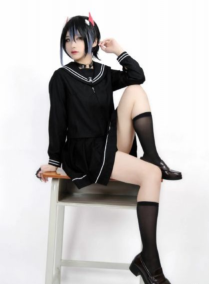 美女脱去胸衣_1080电影在线看