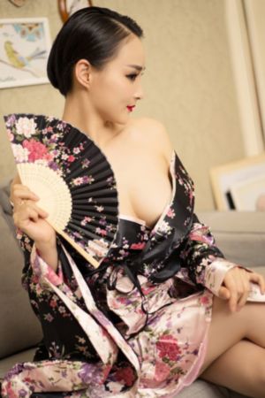 天天秀天天爱天天添_高清高清迅雷在线观看