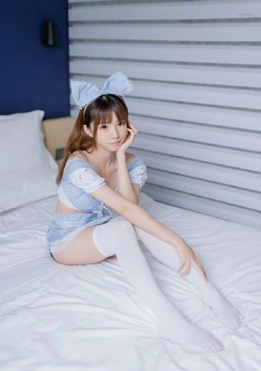 国产成人综合精品_高清完整版免费在线观看