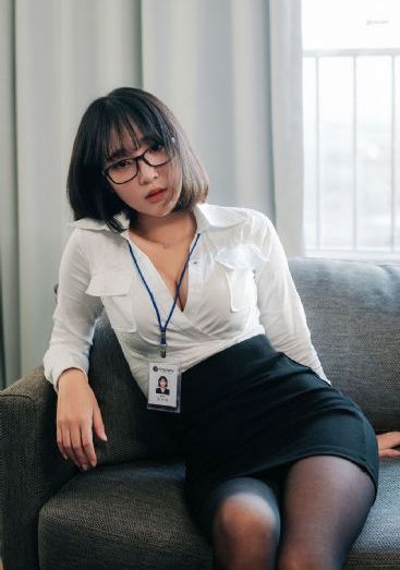 欧美美女图片壁纸黑白_BD英语超清在线观看
