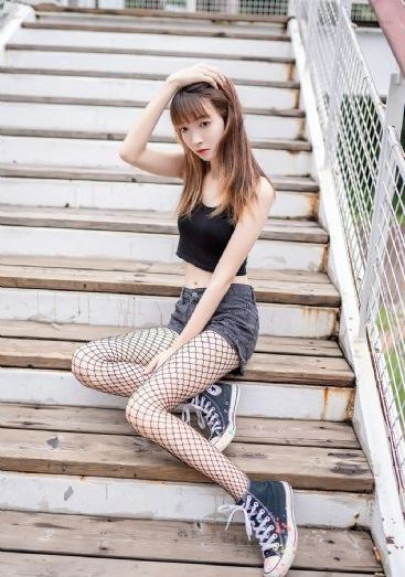 欧美萝莉小美女诱惑_剧情片手机在线看