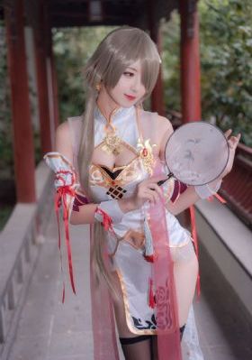 日韩美女紧身衣凹凸_高清电影