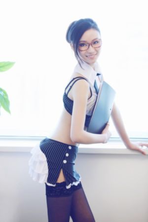性感日韩美女时钟_高清电影全集观看