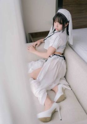 国产战机超低空_BD英语免费在线观看